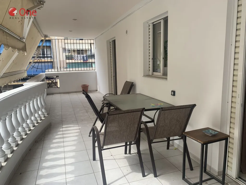 Balkon - Apartment with Terraces in Central Location