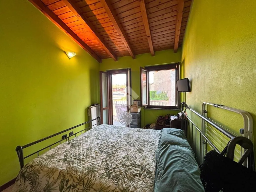 Schlafzimmer - Duplex Apartment with Balcony in Oleggio