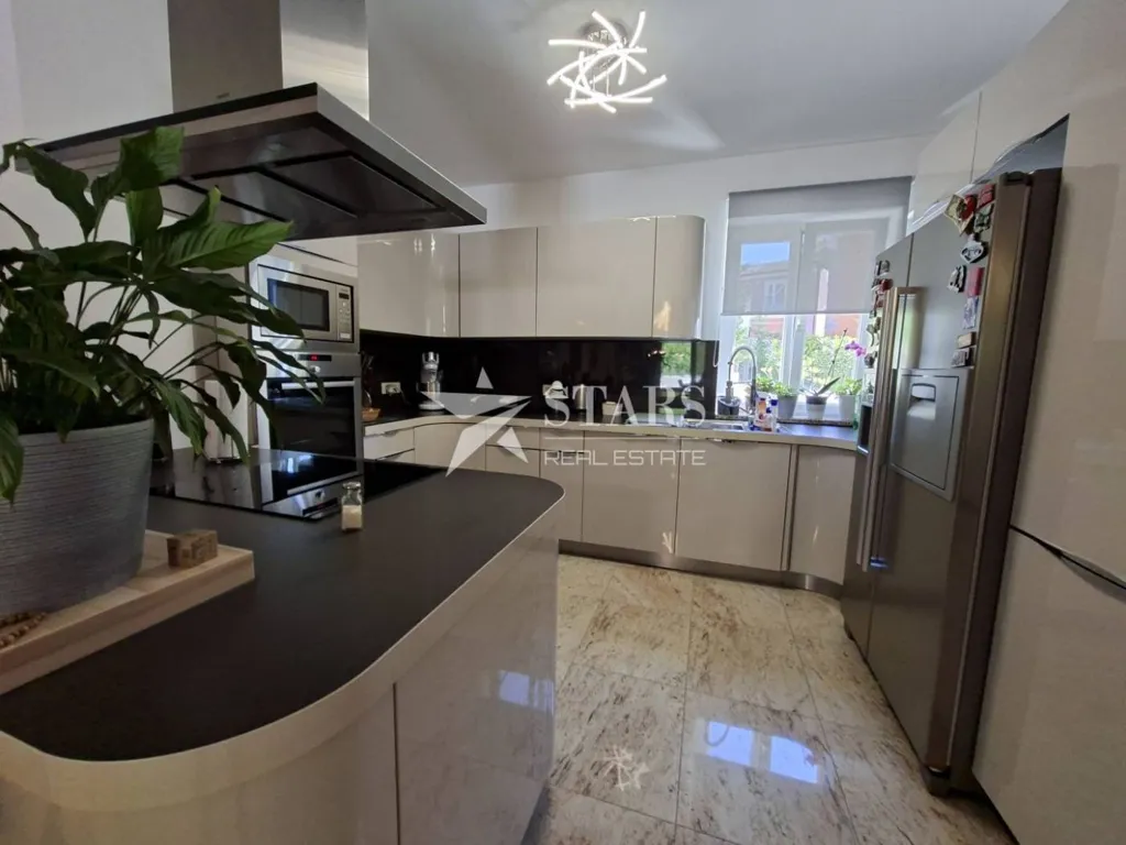 Cuisine - Luxury Villa with Pool in Matulji