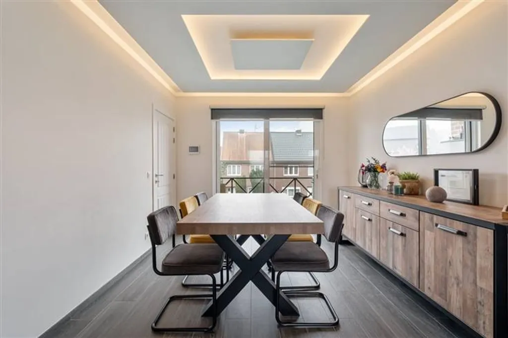 Söögituba - Duplex with Balcony near Autoroute in Town Centre