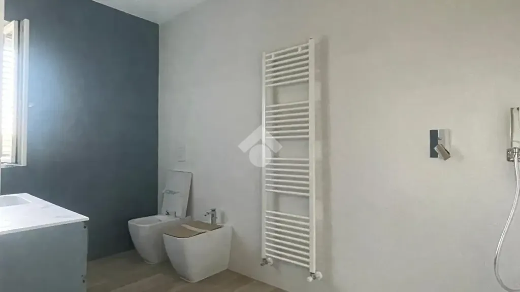 Bagni - Casa indipendente con terrazzo panoramico a San Nicola Manfredi