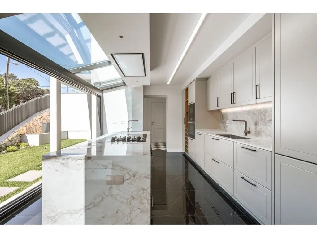 Cuisine - Luxury Apartment with Private Terrace in Monte Estoril