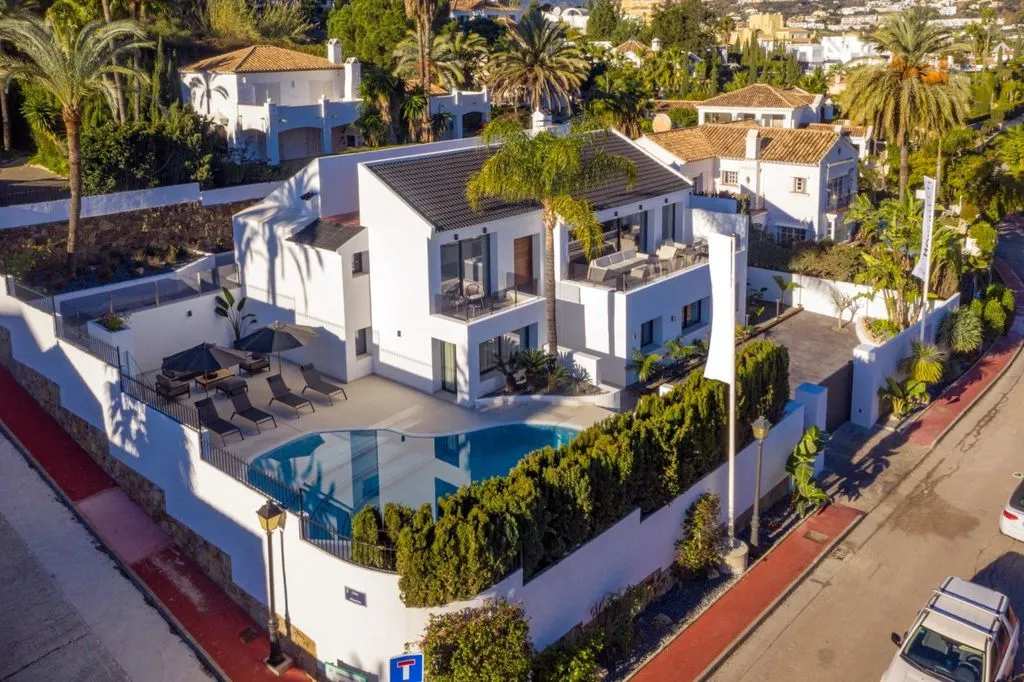 Vue aérienne - Luxury Villa with Mountain Views in Marbella