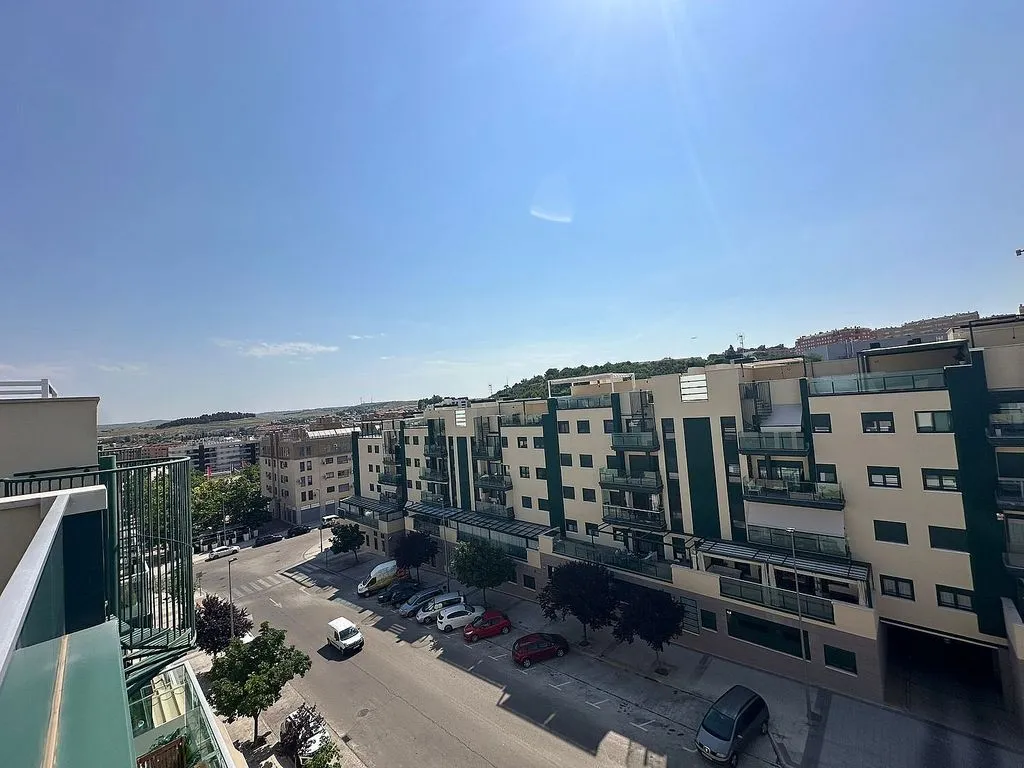 Rõdu - Penthouse with Pool in Arganda del Rey