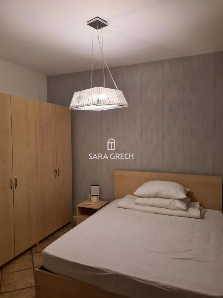 Dormitorios - Refurbished Seafront Apartment in Sliema