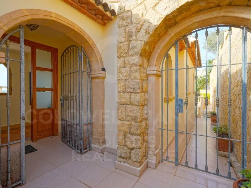 Garden - Traditional Villa with Panoramic Views in Javea
