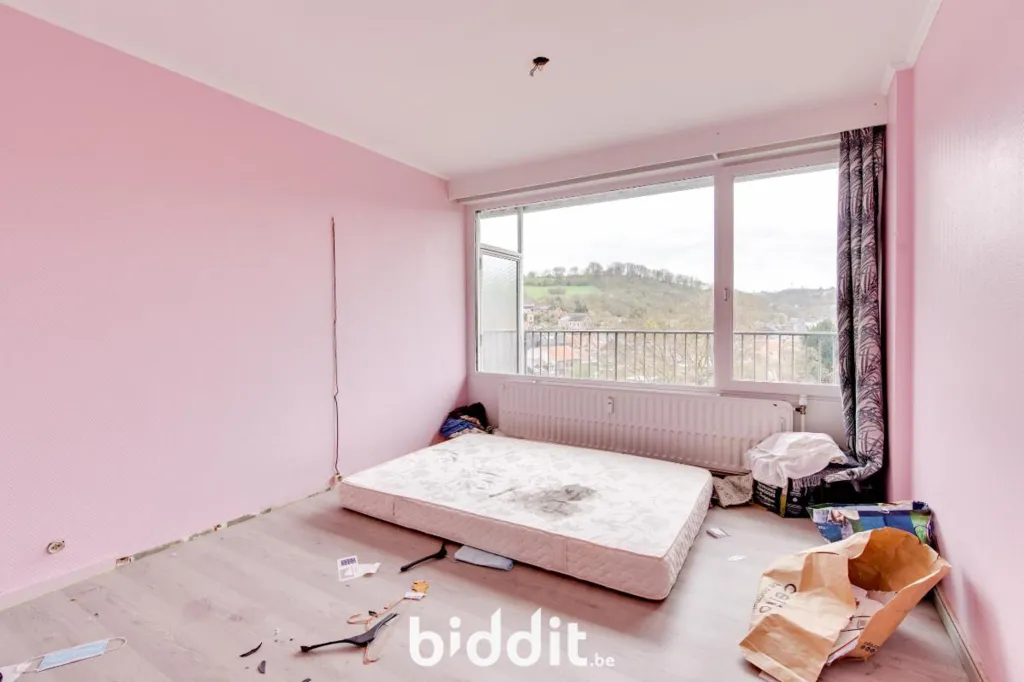 Chambres - Appartement avec Terrasse, Proche de Toutes Commodités