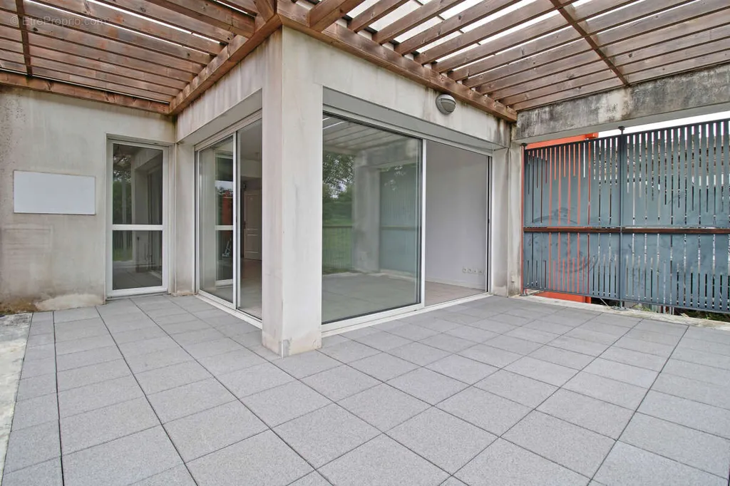 Terrasse - Appartement 'Comme une Maison' avec Vue Dégagée à Bayonne