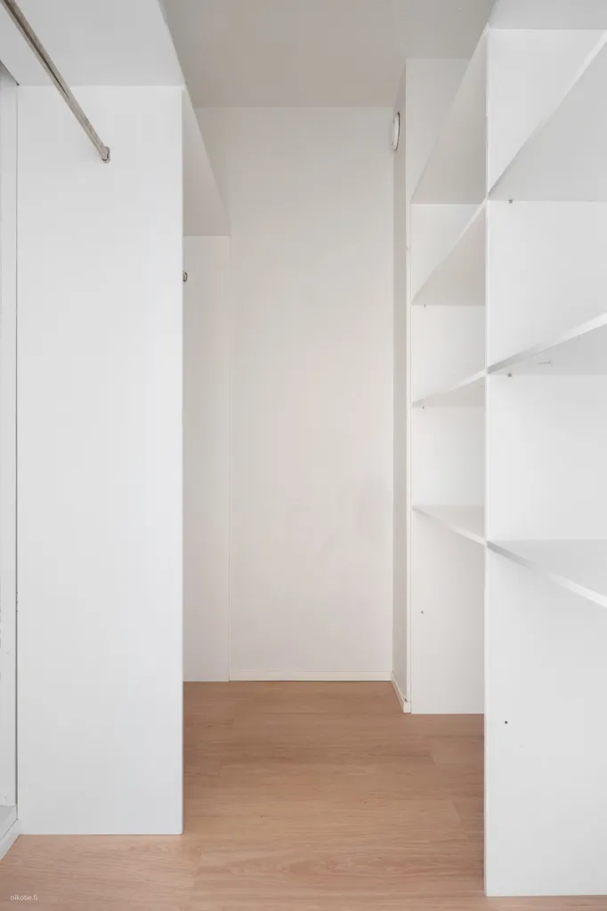 Pièces - Three-Room Flat with Balcony in Kauklahti