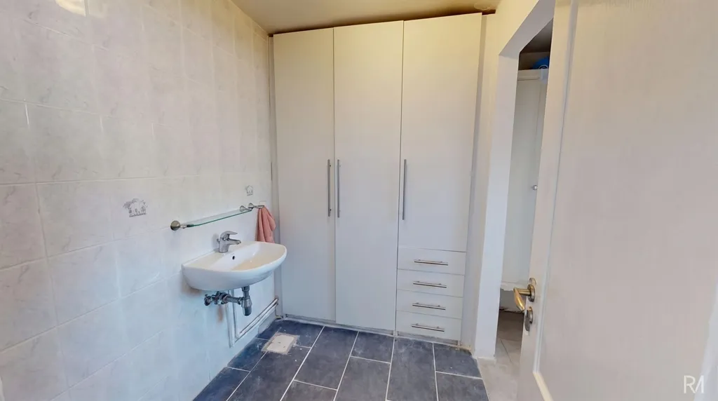 Salles de bain - Maison Semi-Détachée avec Terrasse à Saint-Nicolas