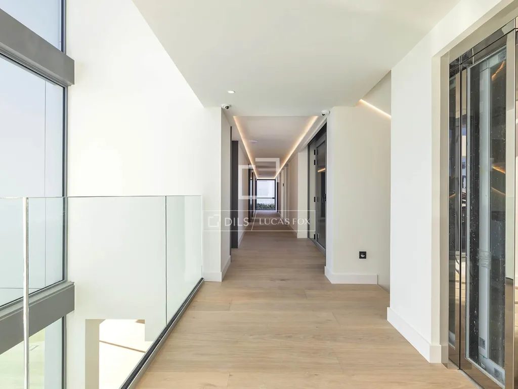 Esik - New Build Villa with Panoramic Views in Pedralbes