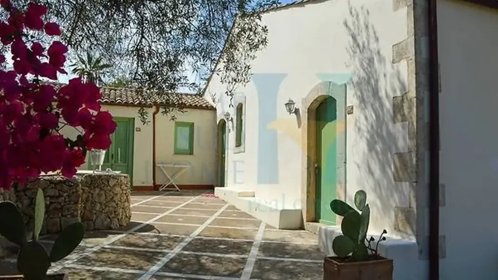 Jardin - Villa with Panoramic Views near Noto