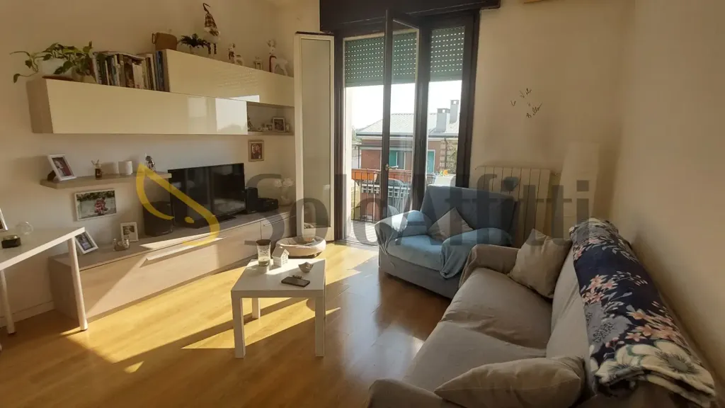 Soggiorno - Furnished Flat with Balcony in Lodi