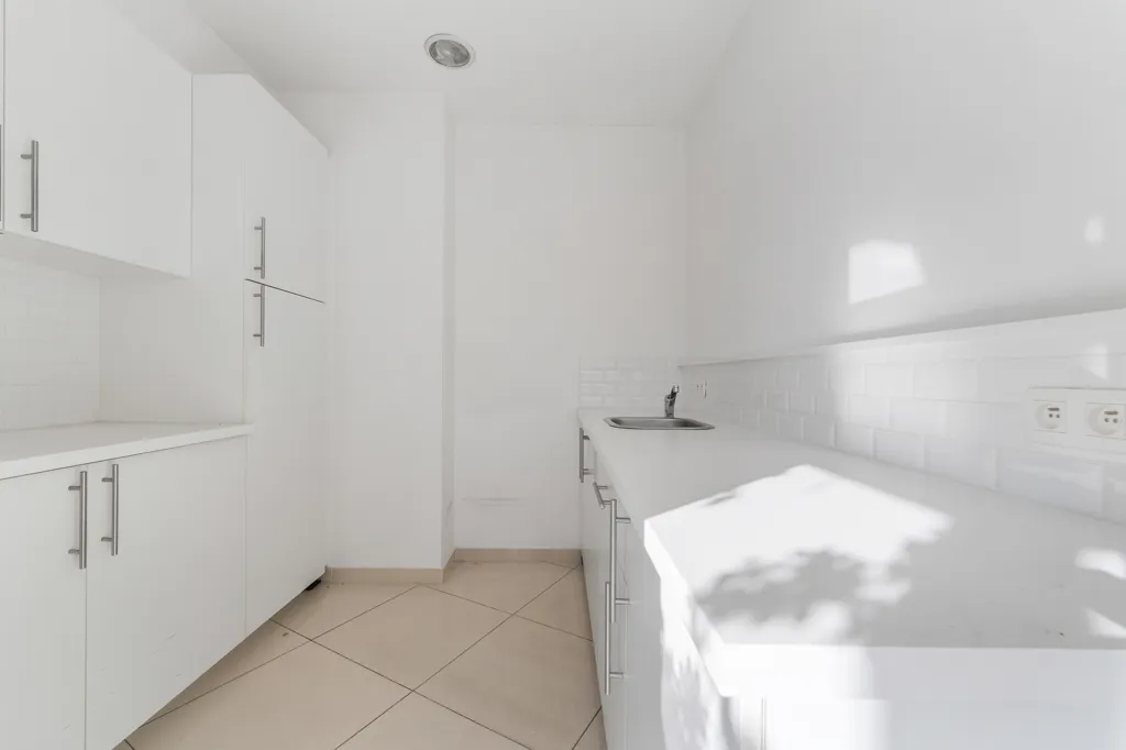 Lavanderia - Commercial Space with Open Plan in Gent