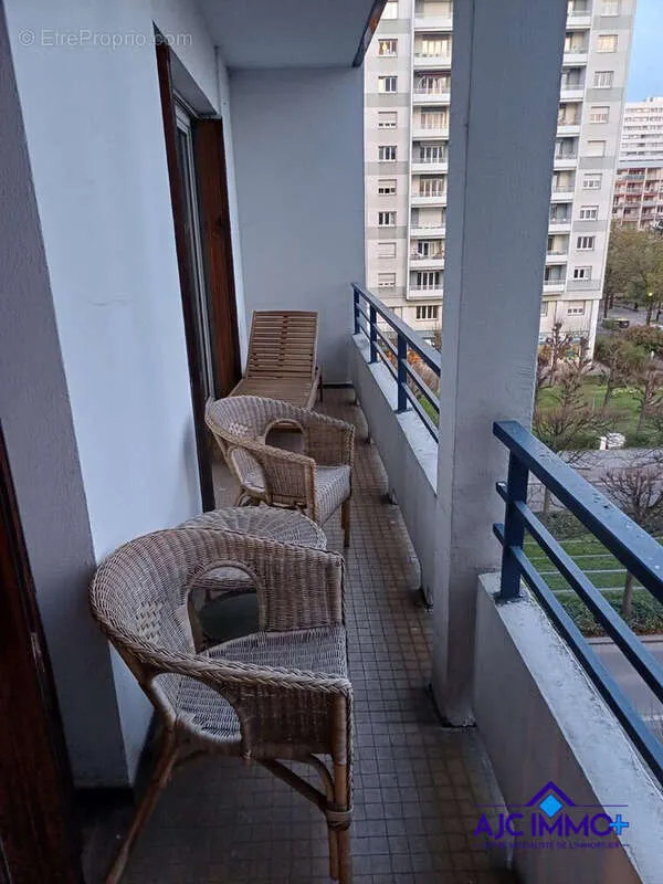 Balcon - Appartement 4 Pièces avec Balcon à Strasbourg