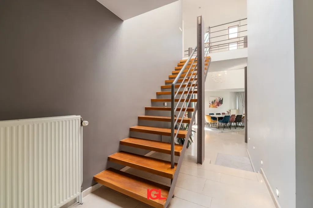 Toad - Spacious Villa with Garden in Leeuw-Saint-Pierre