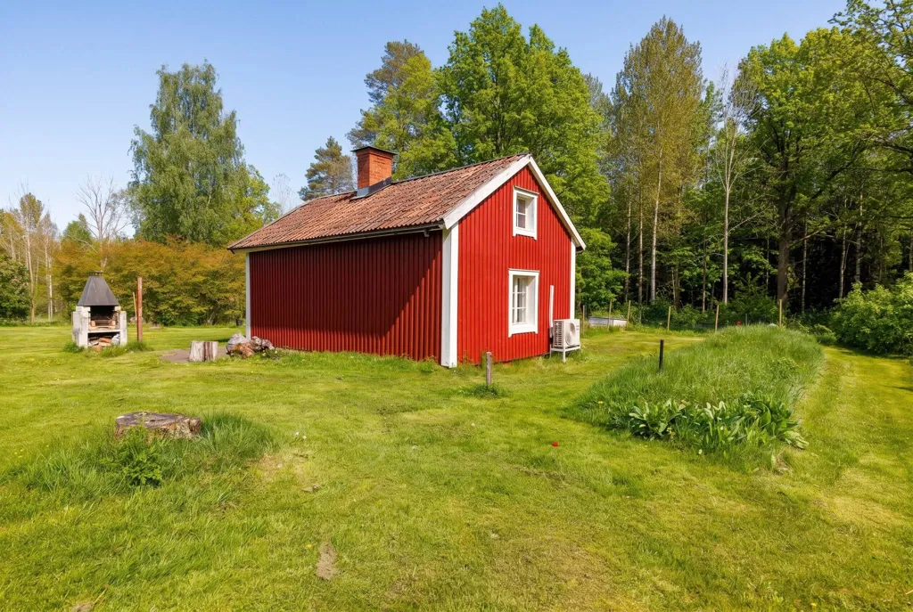 2-toaline maja asukohas Örebro kommun