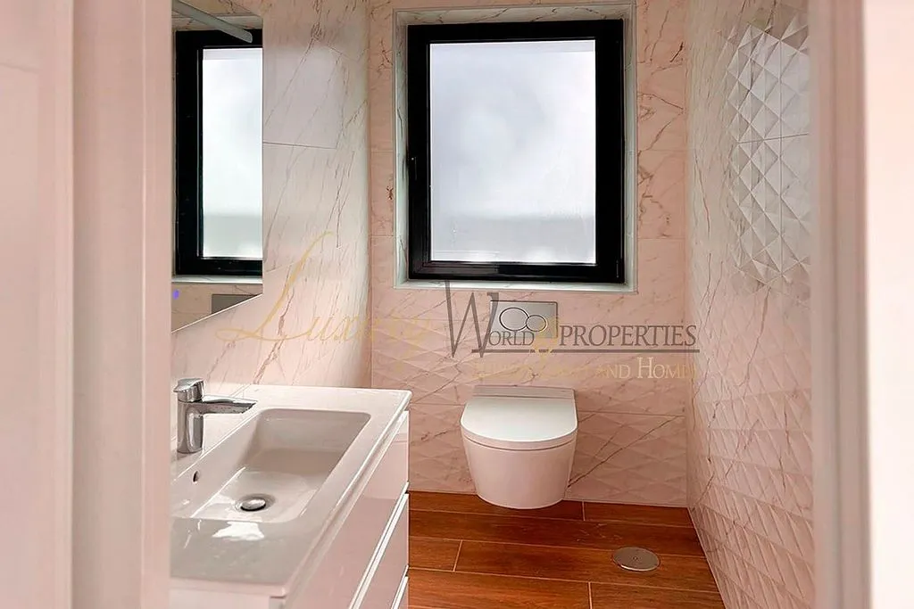Vannitoad - Modern Villa with Private Pool in El Madroñal