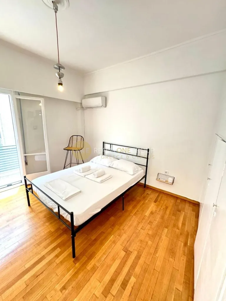 Magamistoad - Furnished Apartment with Balcony in Kypseli