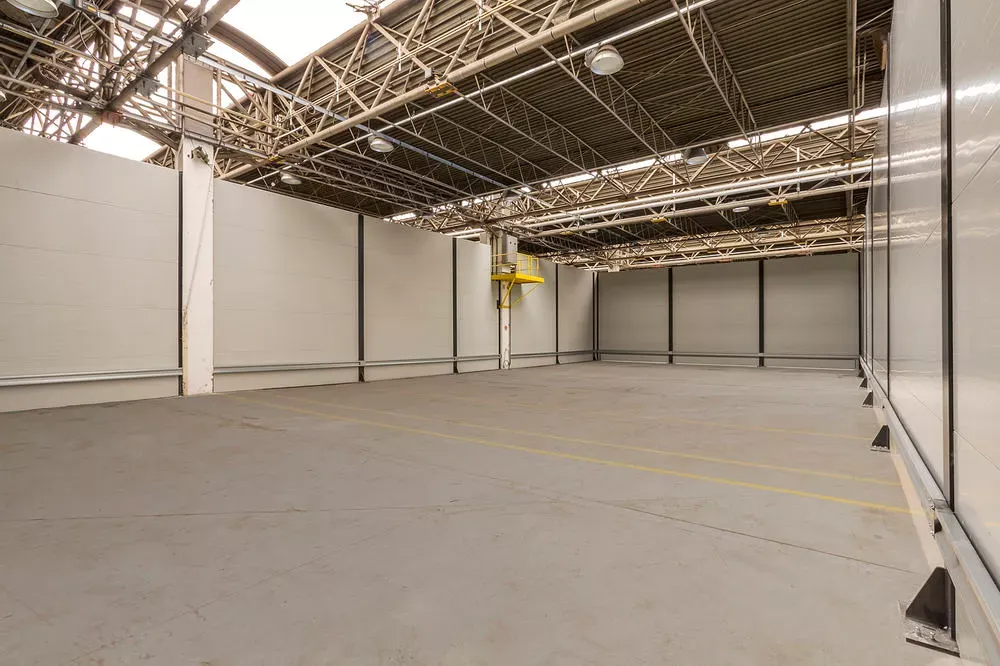 Toad - Atelier Space with High Ceiling in Senlis