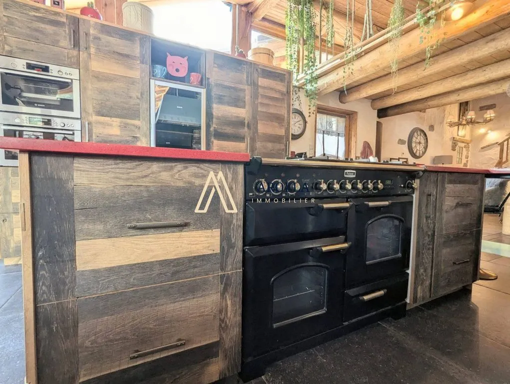 Cuisine - Chalet Luxueux avec Vue Montagne à Bourg-Saint-Maurice