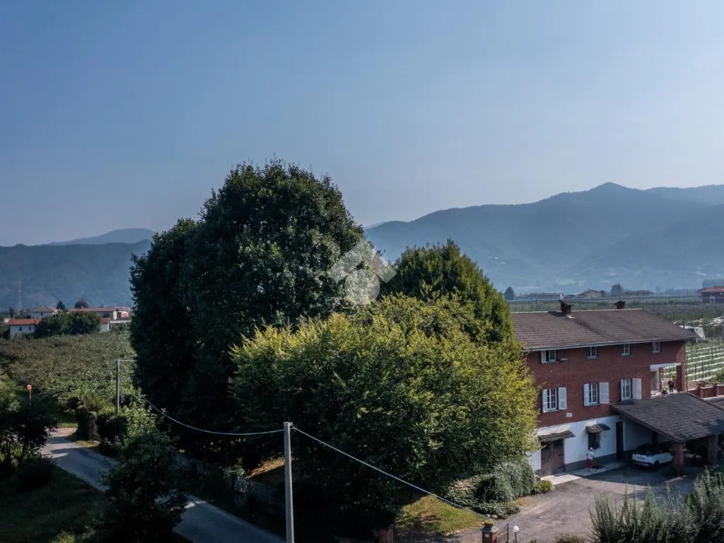 Välivaade - Independent Villa with Garden near Revello