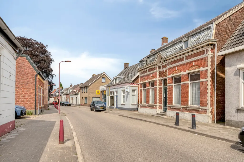 Esterno - Monumental House with Garden in Heerle