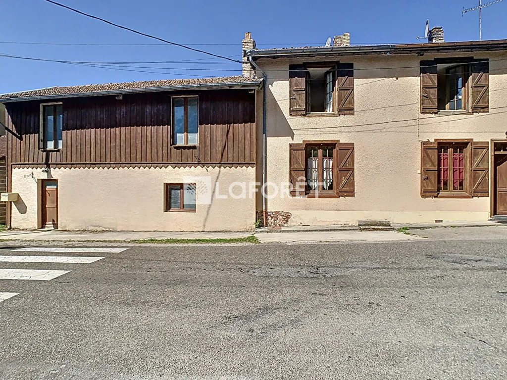 Extérieur - Maison avec Cours d'Eau et Terrasse aux Islettes