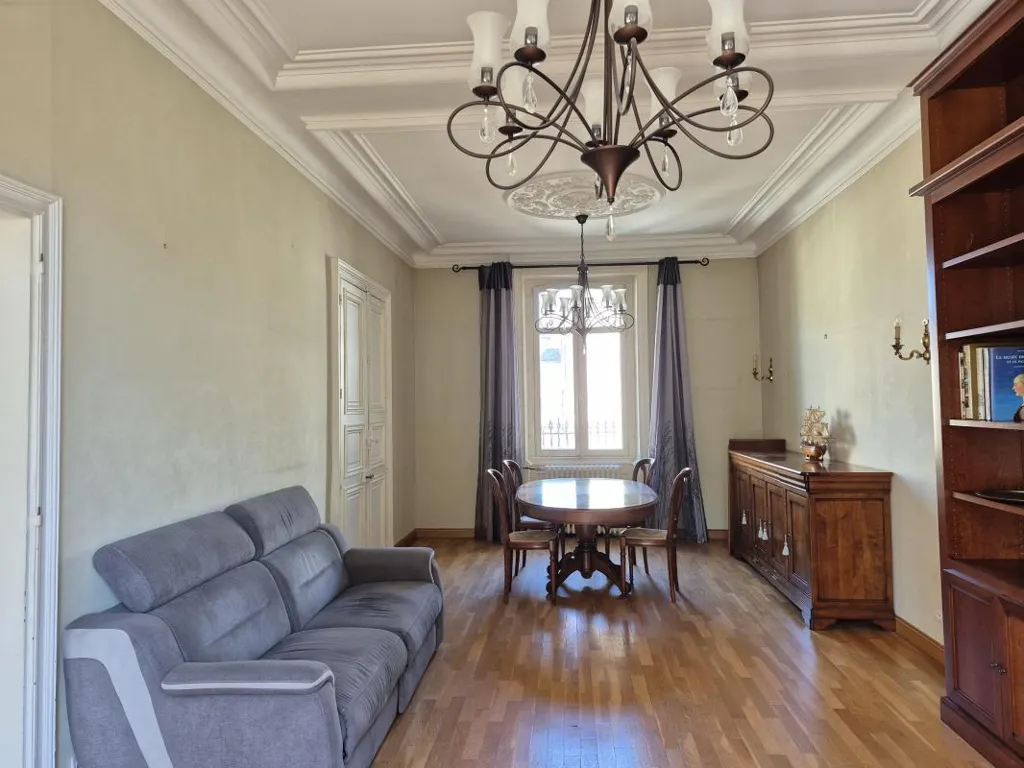 Séjour - Maison Bourgeoise en Pierre à Zola