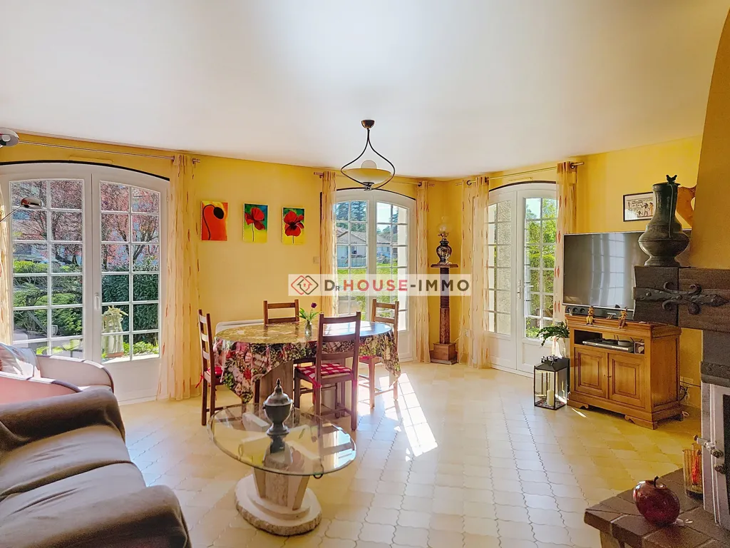 Elutuba - Family House with Large Garden in Izeaux