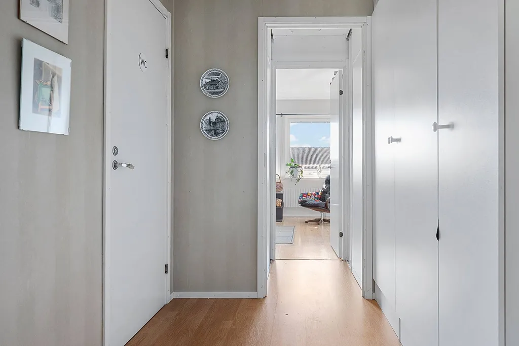 Entrée - Apartment with Balcony in Central Gisle