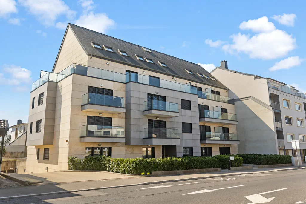 Extérieur - Appartement Récemment Construit avec Balcon à Strassen
