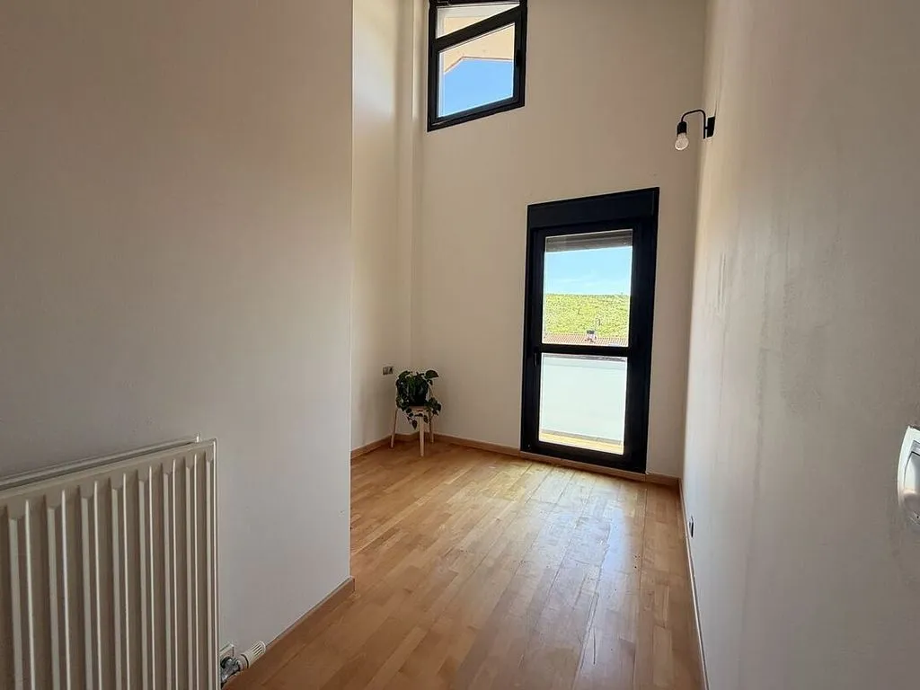 Pièces - Duplex with Pool in Esteribar