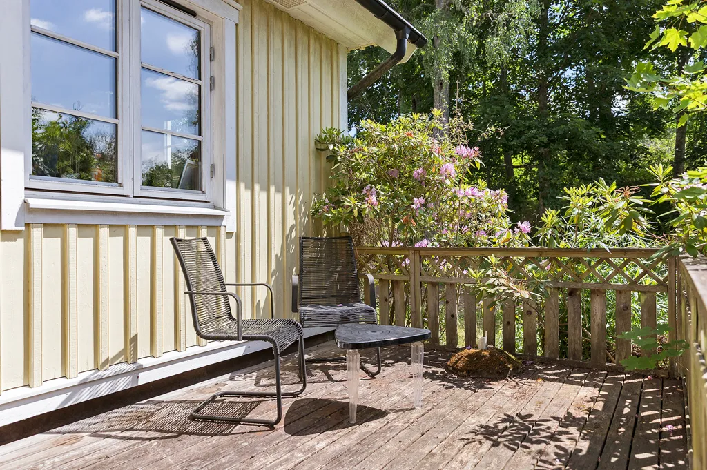 Terrass - Charming Villa with Nature View near Sibbhult