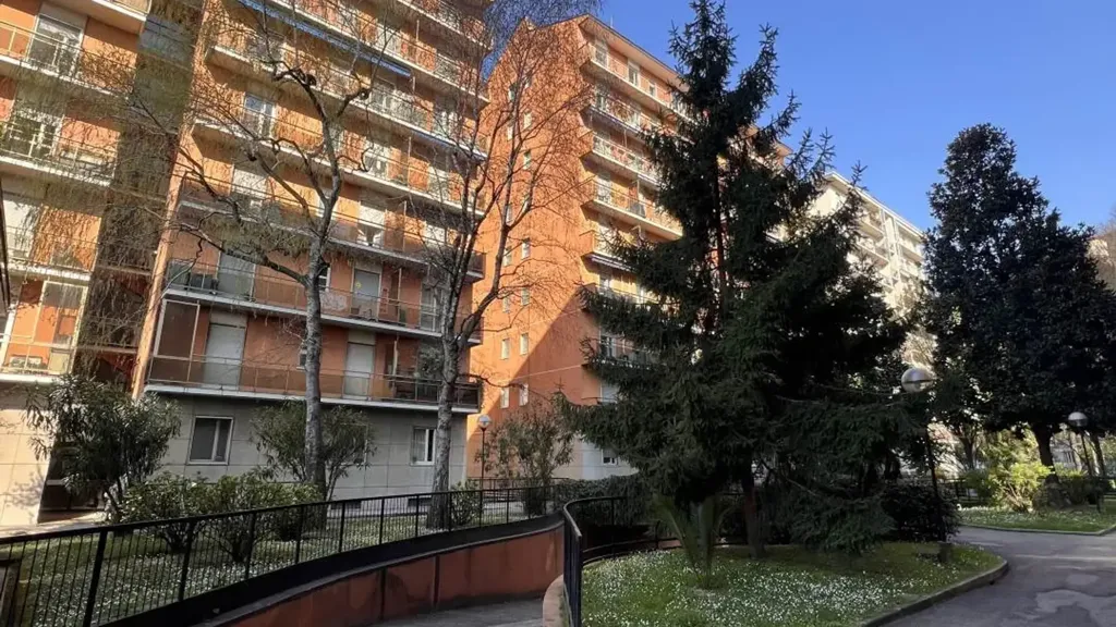 Välivaade - Rented Duplex with Balcony in Milan