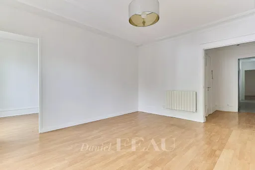 Toad - Luxury Apartment with Optimised Layout in Paris 17th