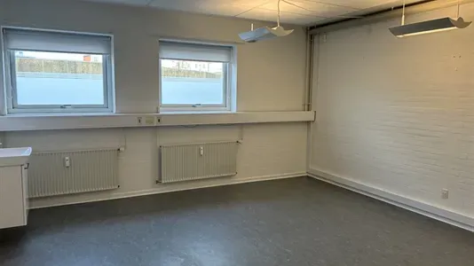 Bureau - Clinic Space with Central Location in Vejle