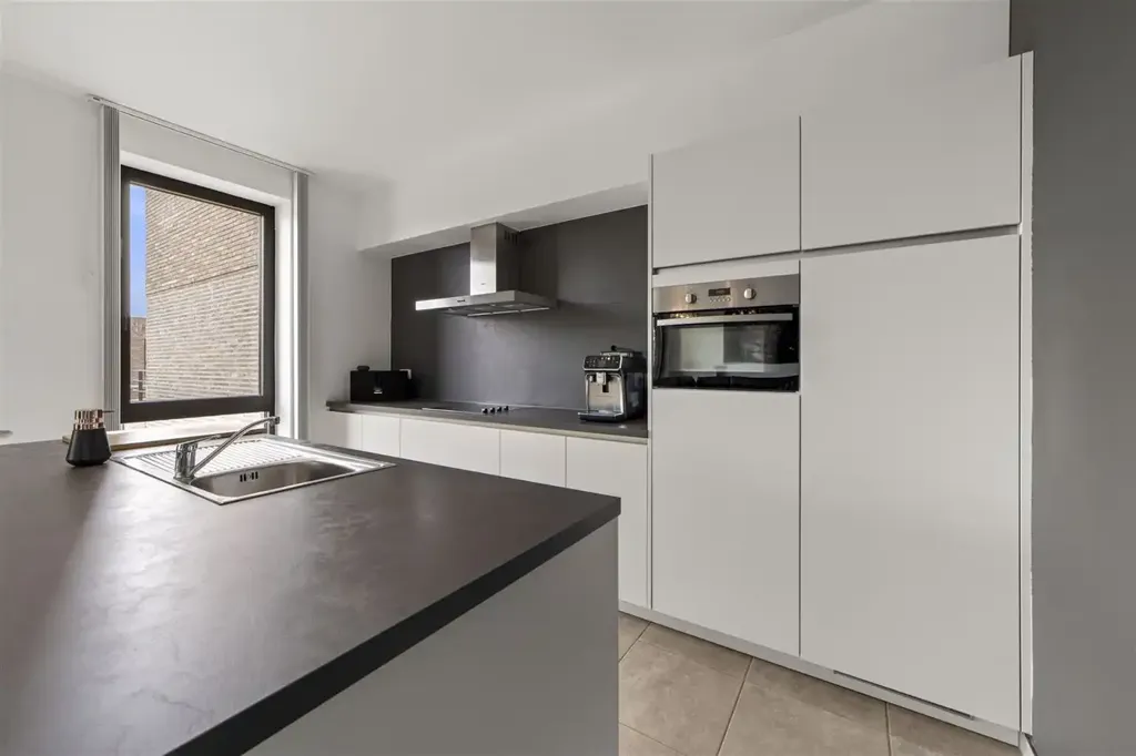 Köök - Stylish Apartment with Canal View in Hasselt