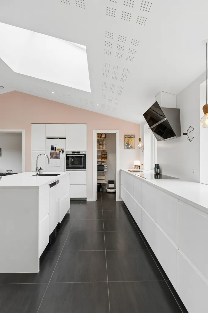 Köök - Elegant Villa with Smart Home in Køge