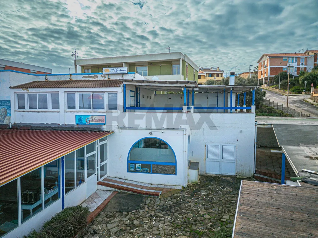 Välivaade - Panoramic Restaurant with Sea View in Porto Torres
