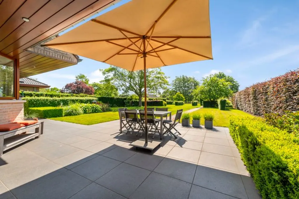 Terrasse - Maison avec Jardin et Garage à Wevelgem