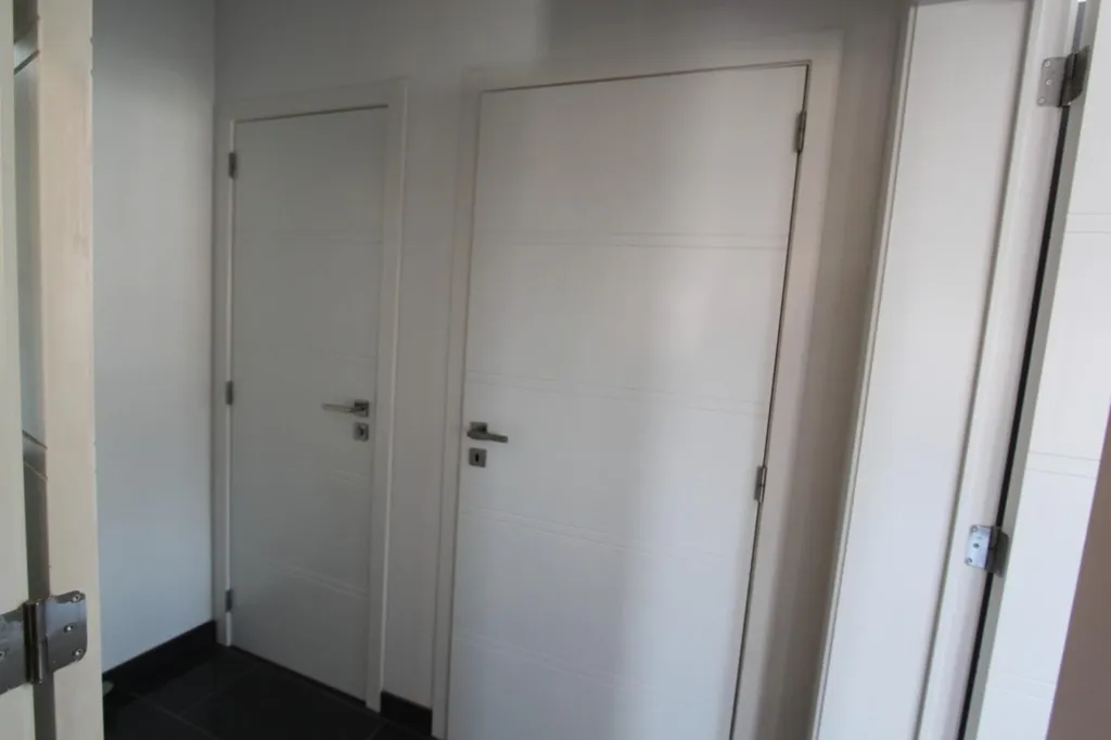 Entrée - Duplex Rénové avec Comble à Besonrieux