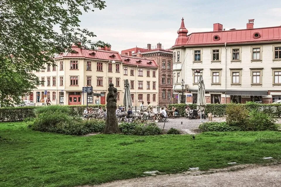 Open-Plan Apartment with Terrace in Majorna