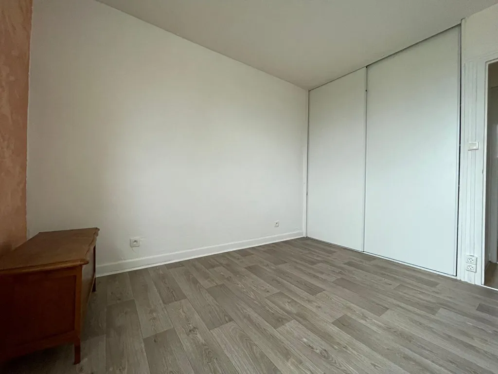 Bedrooms - Converted 3-Bed Flat with Garage in Nice