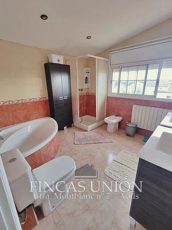 Bagni - Duplex with Terrace and Garden in Valls