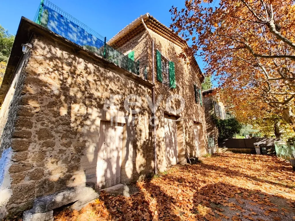 Exterior - Charming Stone House with Potential in Beaumes-de-Venise