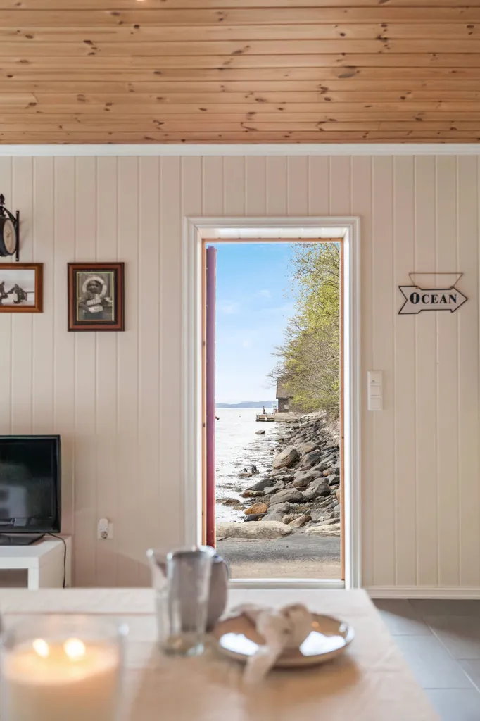 Elutuba - Naust with Sea View in Ølen