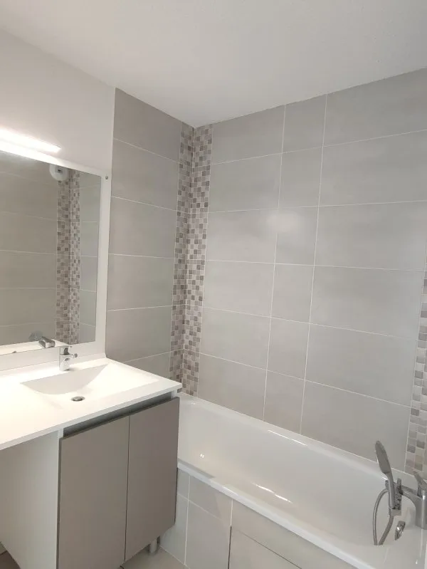 Salles de bain - Appartement 3 Pièces avec Jardin à Castanet-Tolosan