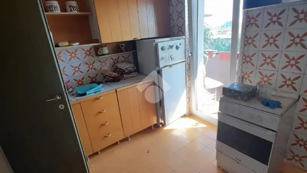 Cuisine - Bright Apartment with Balcony in Brescia