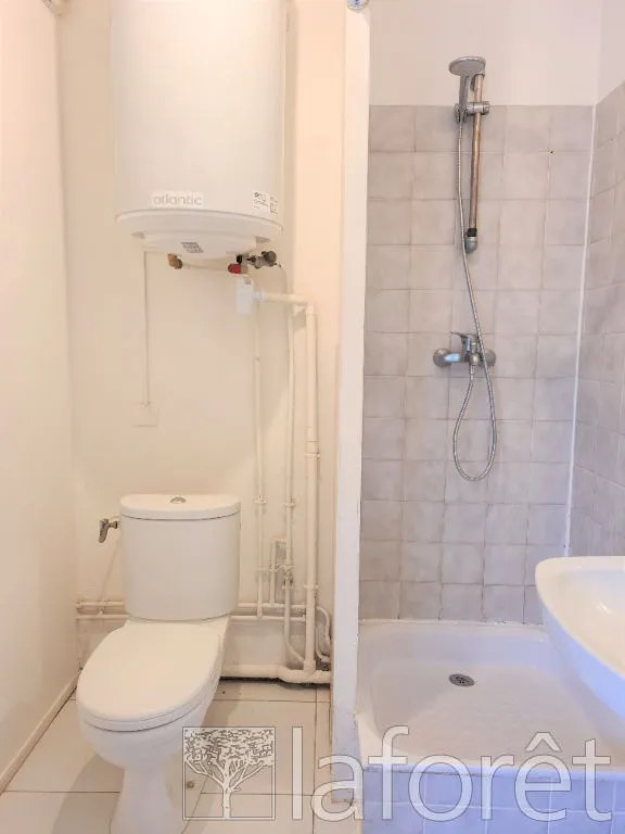 Vannitoad - Fully Furnished Studio with Terrace in Brie-Comte-Robert